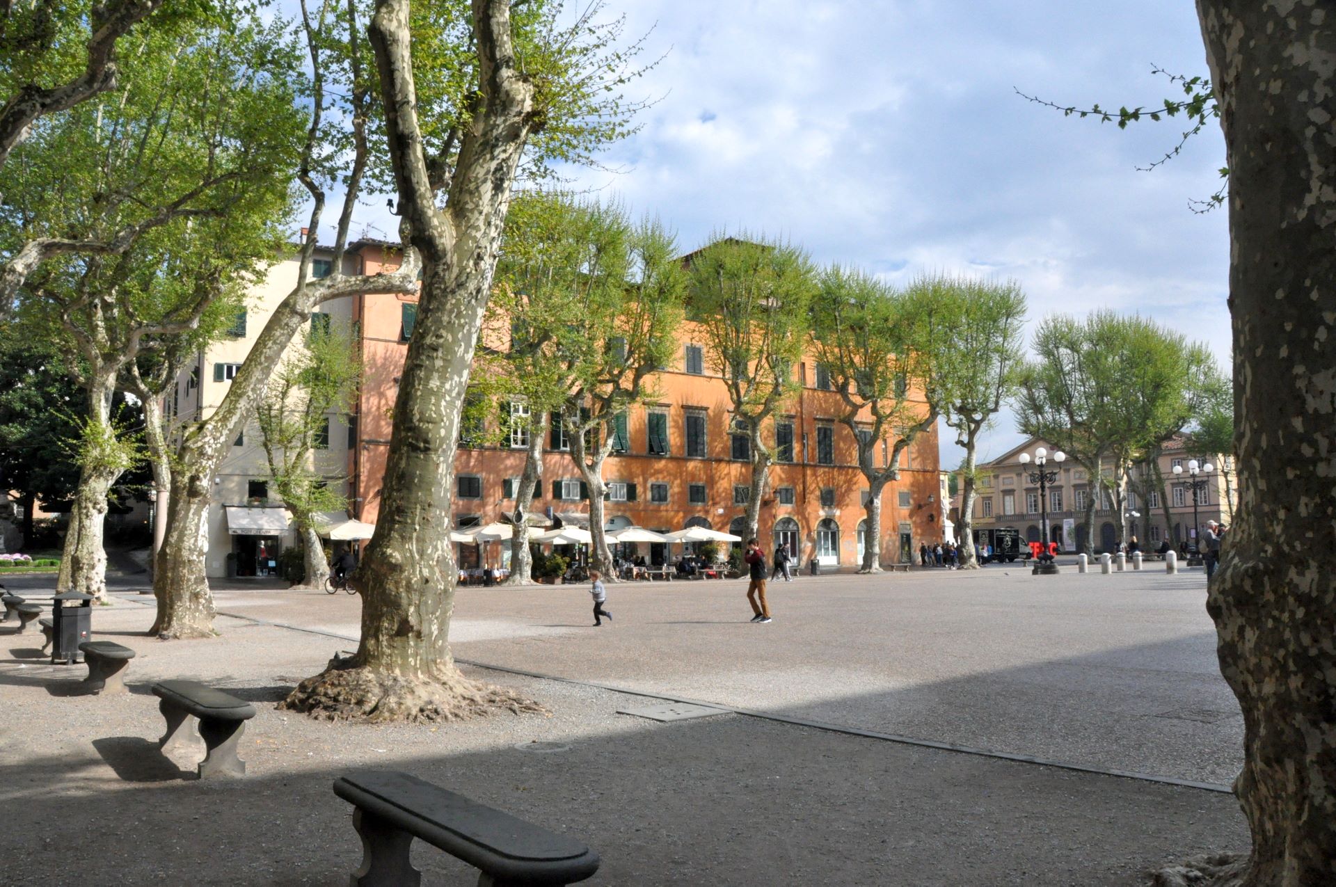 Lucca, Piazza Napoleone